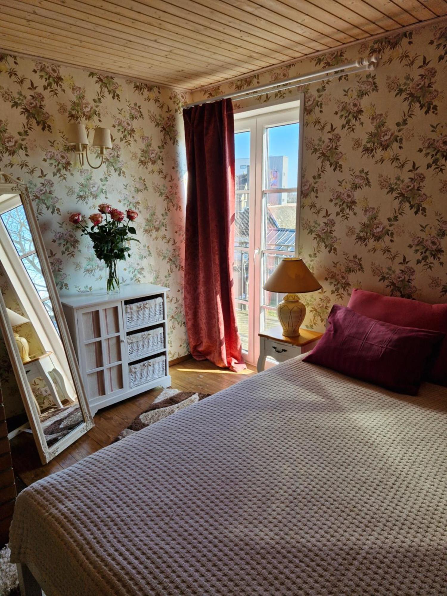 Suur-Sadama Apartment كوريسارِ المظهر الخارجي الصورة